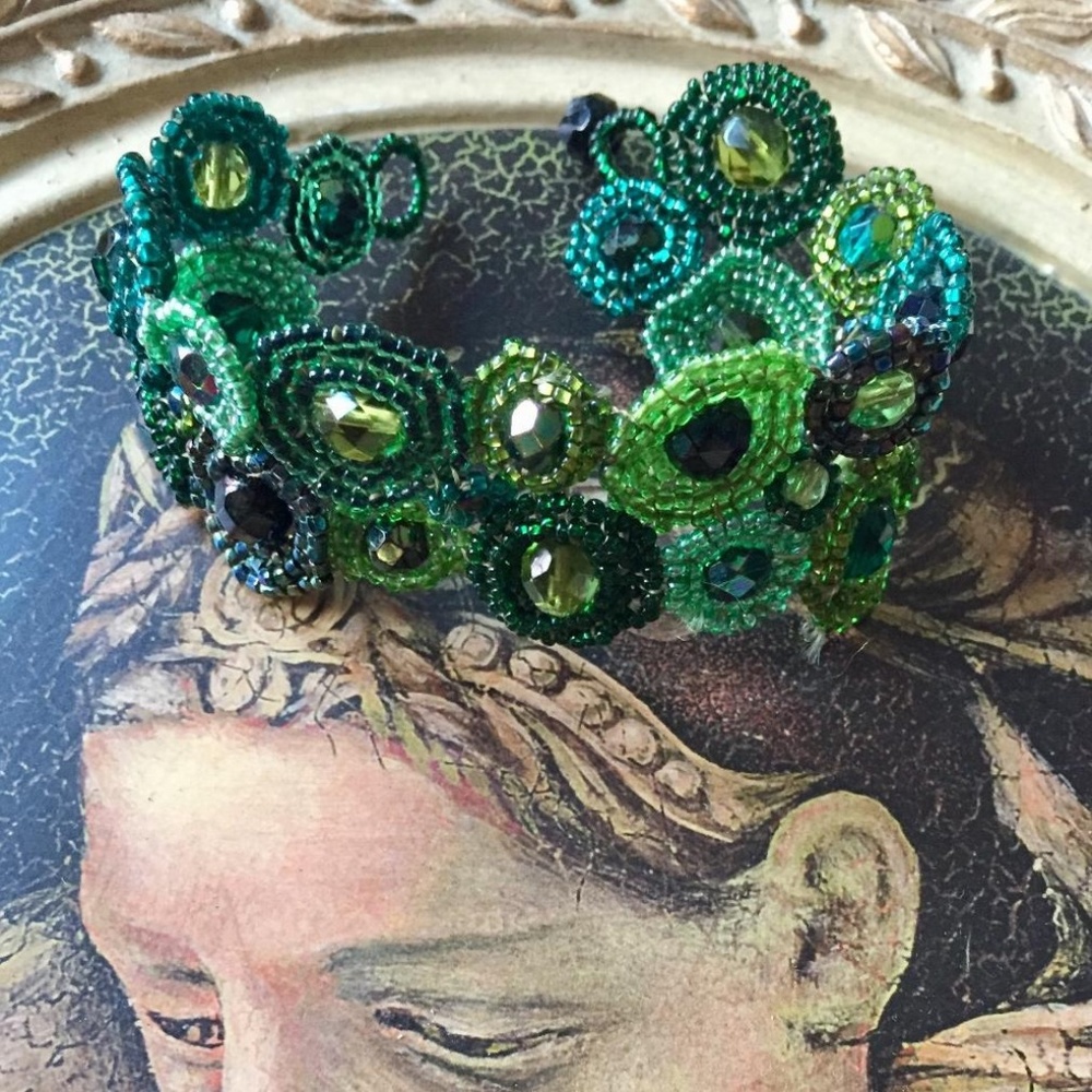 ⭐️HOST PICK⭐️VINTAGE BEADED BRACELET